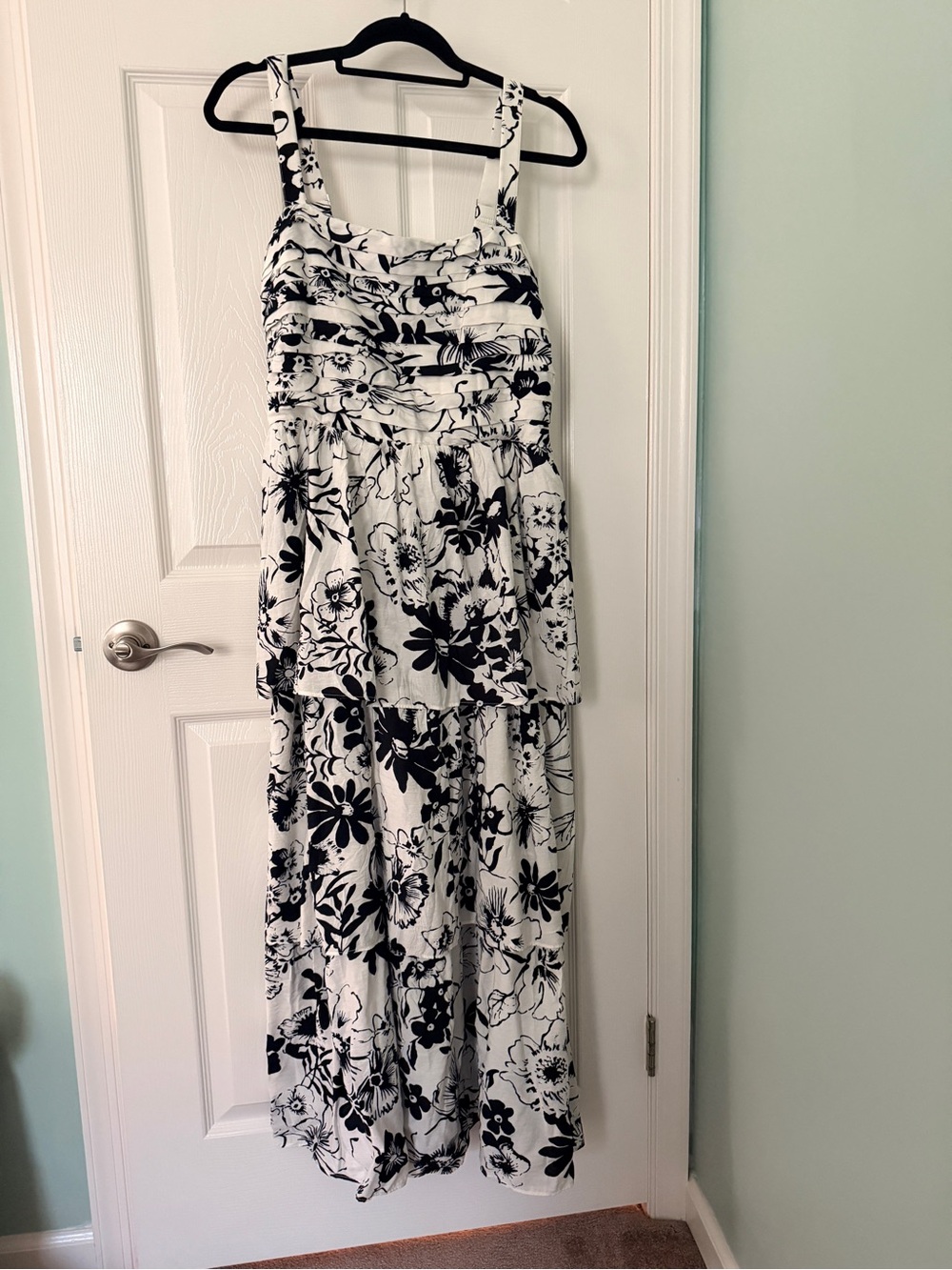 Abercrombie & Fitch Emerson Black and White Floral Tiered Maxi Dress